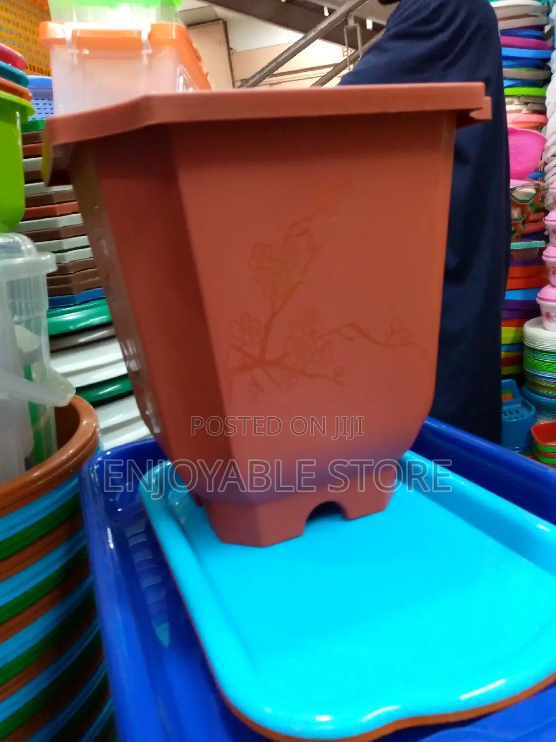Flower Pots Square