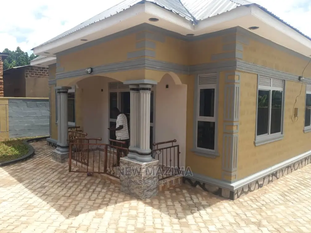 3bdrm Bungalow in Seguku Heights, Division a for Sale
