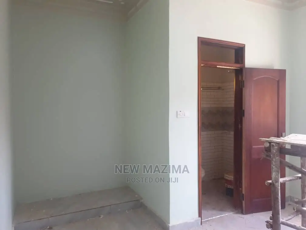 3bdrm Bungalow in Seguku Heights, Division a for Sale