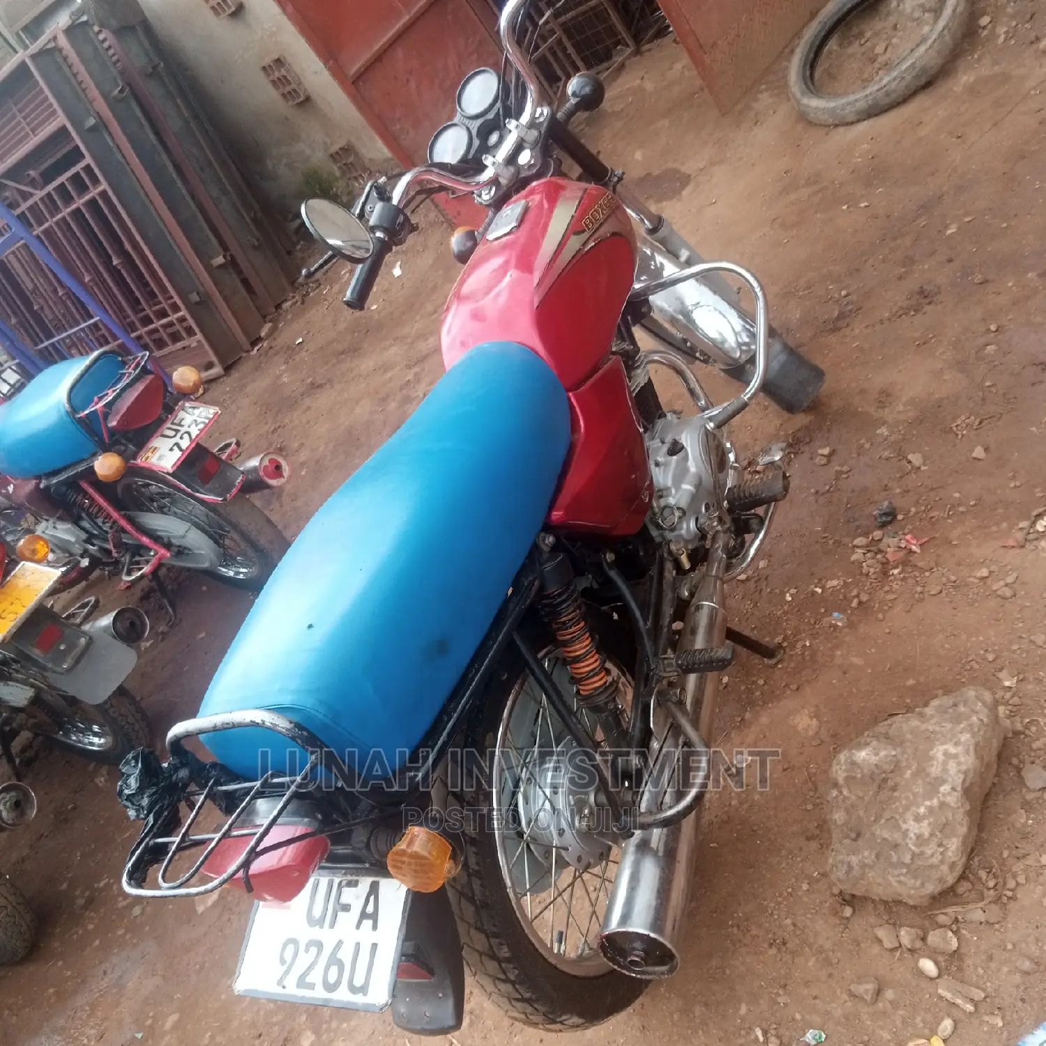 Bajaj Pulsar 180 2021 Red