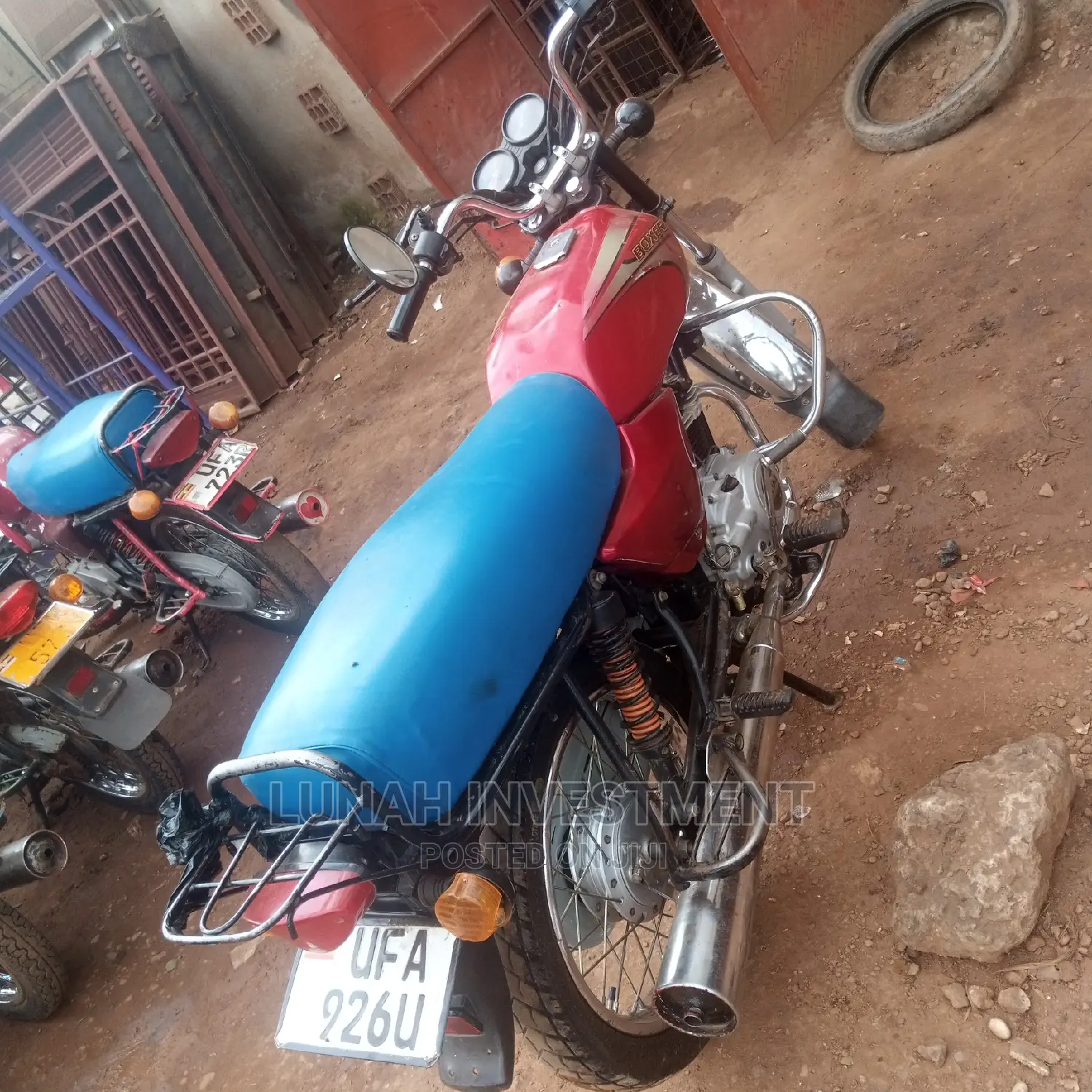 Bajaj Pulsar 180 2021 Red