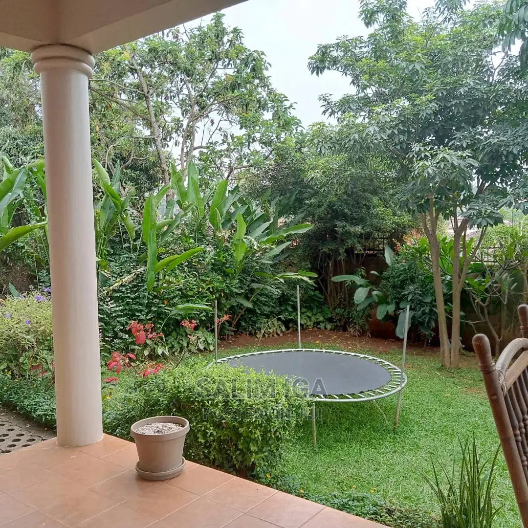 4bdrm Townhouse / Terrace in Kololo Property, Central Division