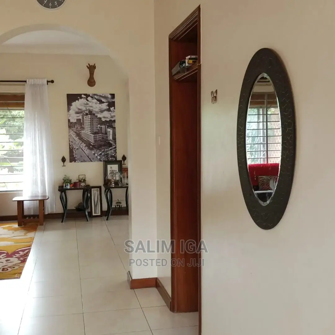4bdrm Townhouse / Terrace in Kololo Property, Central Division