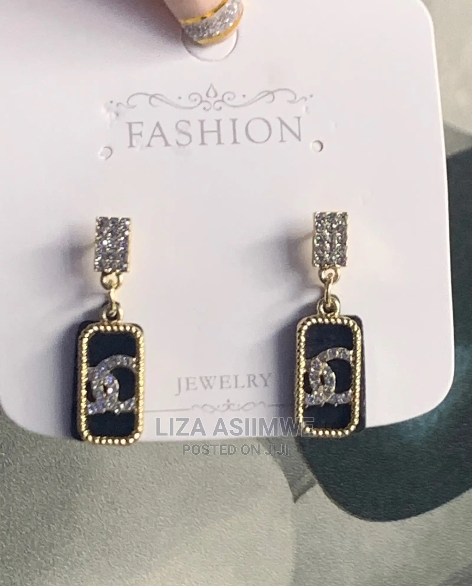 Simple and Classy Lady Earpins Available