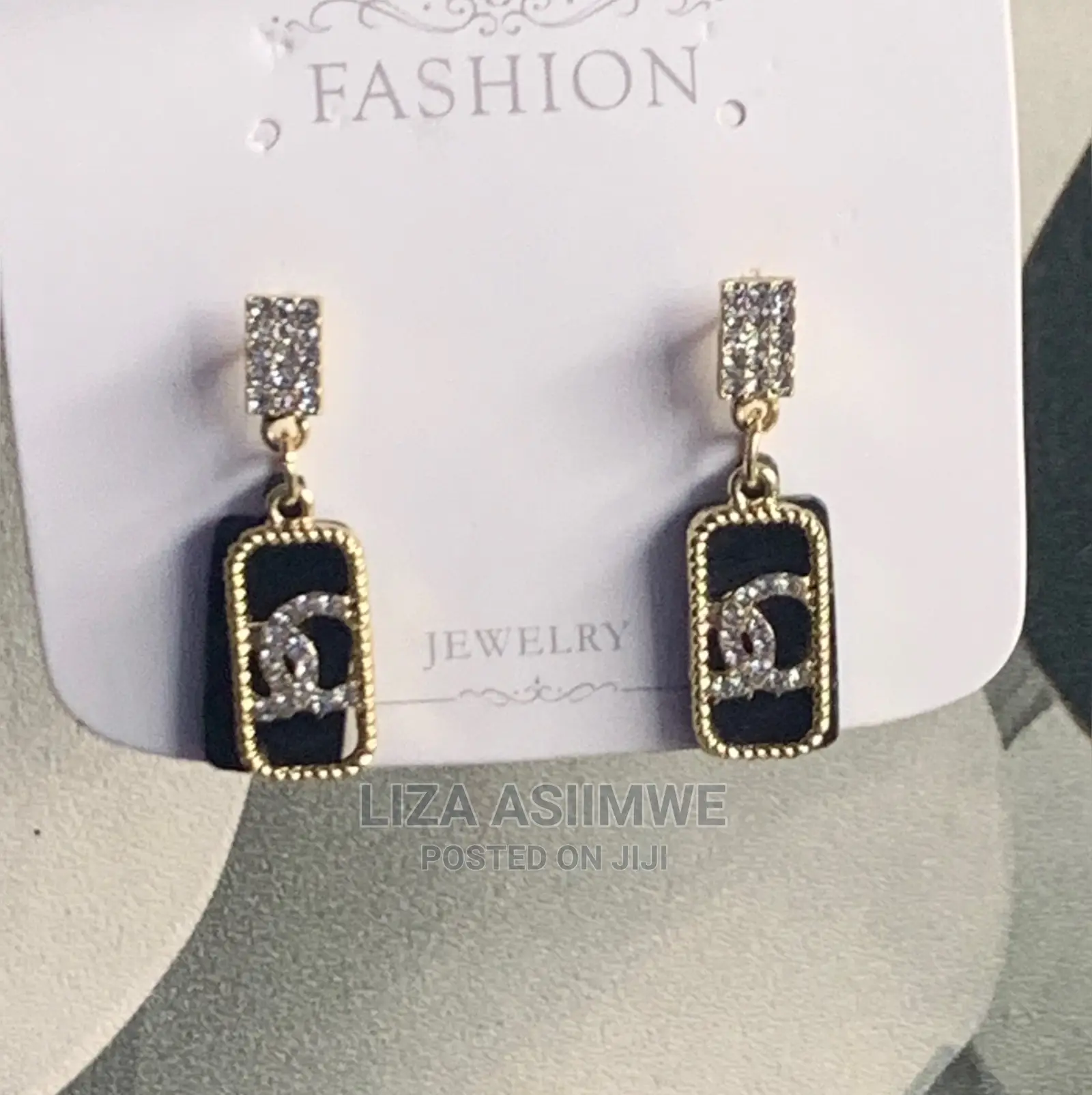 Simple and Classy Lady Earpins Available