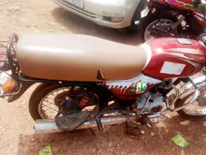 Bajaj Boxer BM100ES 2015 Red