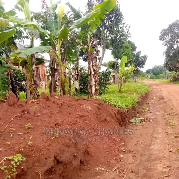 40by90ft Plot for Sale at Wakiso Kasengeje