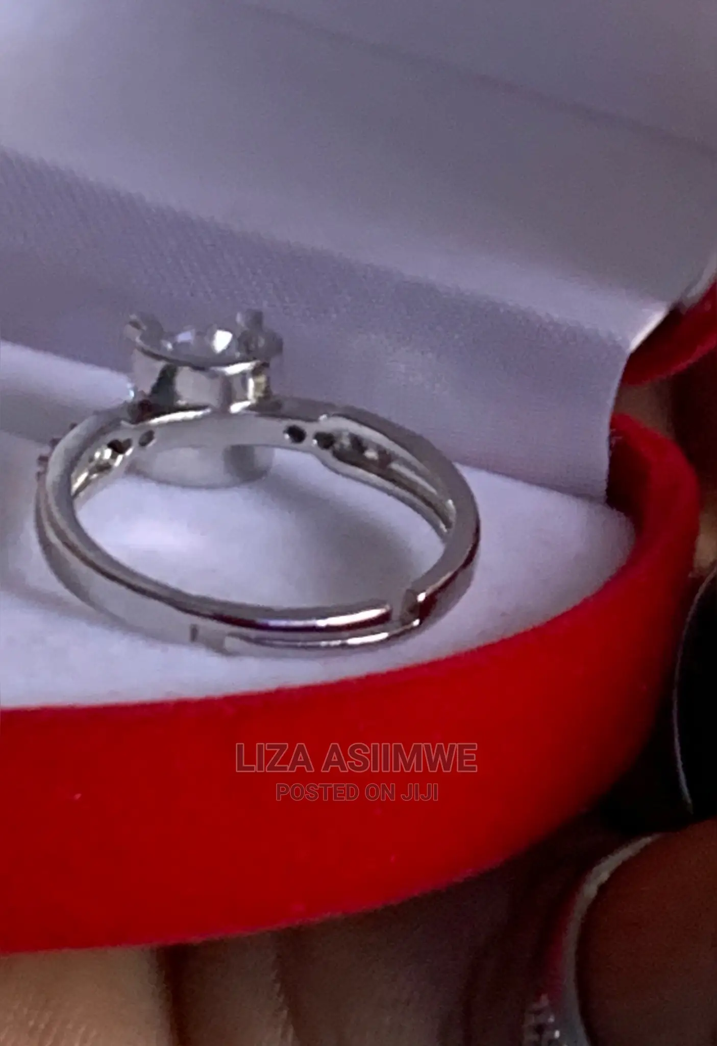 Engagement Rings Available at a Good and Affordable Price