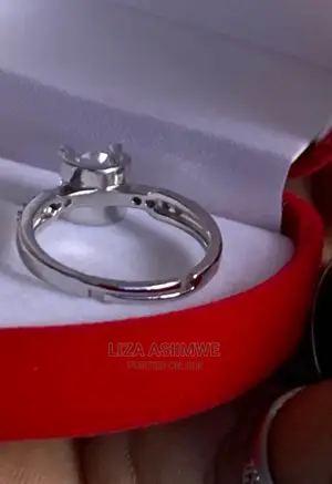 Engagement Rings Available at a Good and Affordable Price
