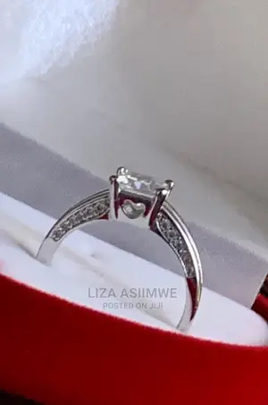 Engagement Rings Available at a Good and Affordable Price