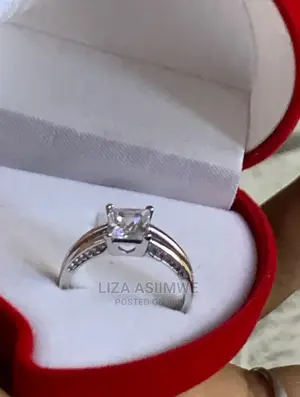 Engagement Rings Available at a Good and Affordable Price