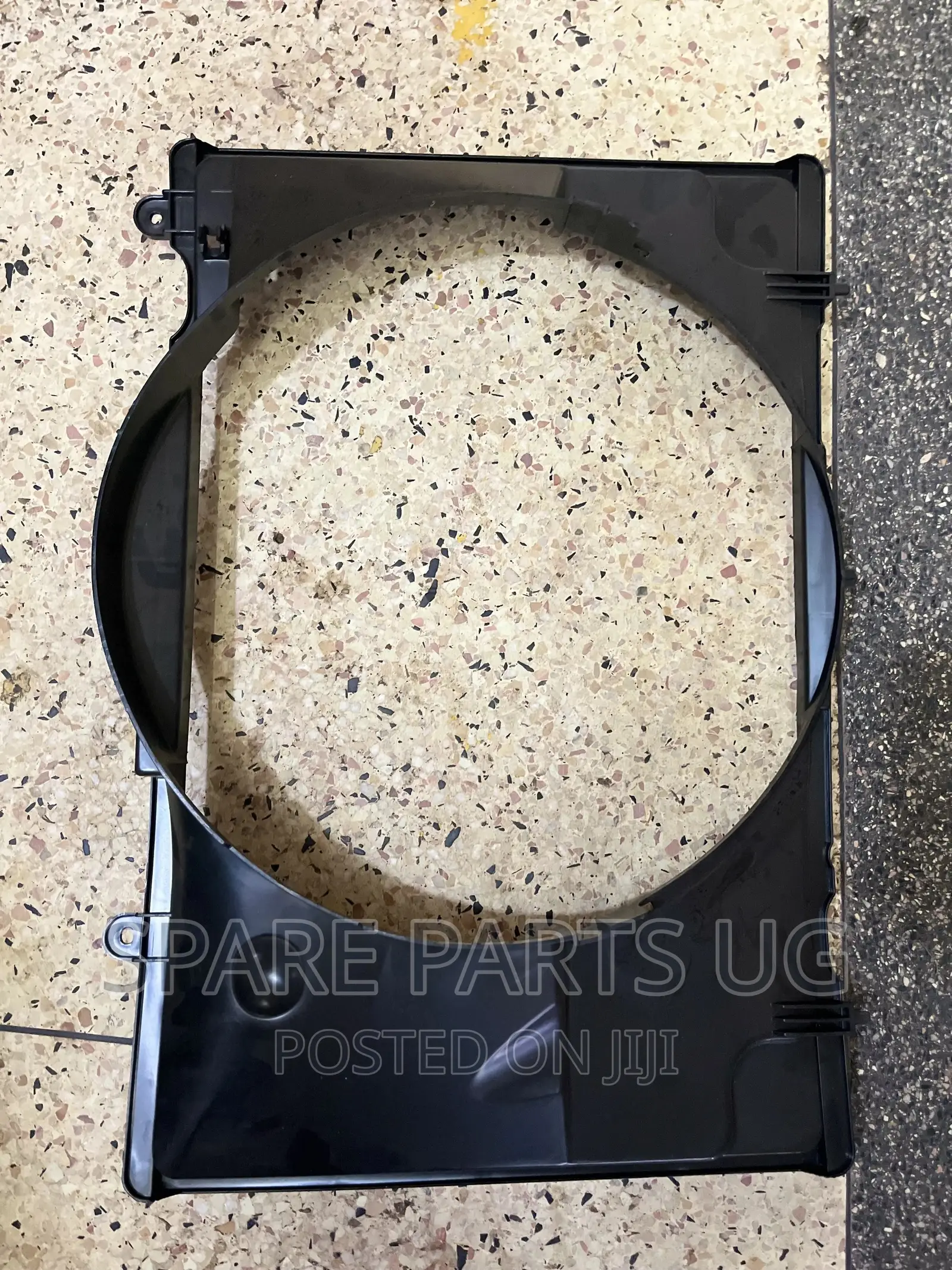 Nissan Hardbody Radiator Fan Housing