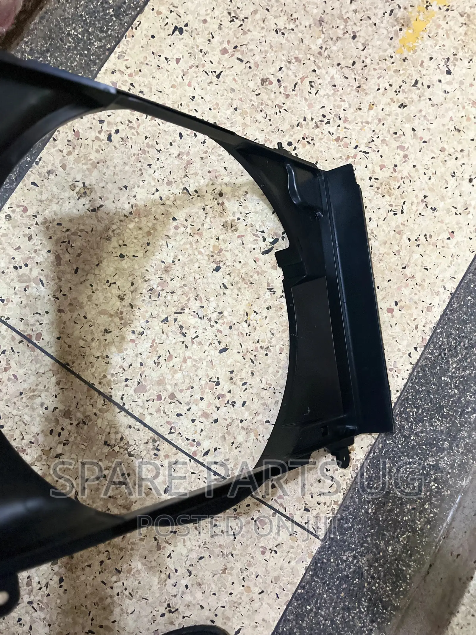 Nissan Hardbody Radiator Fan Housing