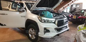 Hillux Revo AC Repairs Gas Filling