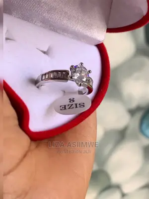 Engagement Rings Available at a Good and Affordable Price