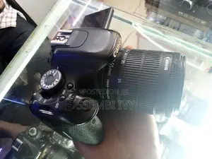 CANON EOS 600D (Recommended).