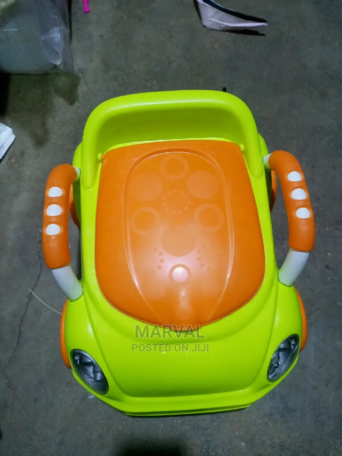 Movable Car Design Child Potty