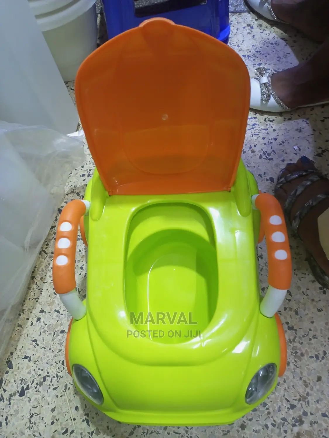Movable Car Design Child Potty