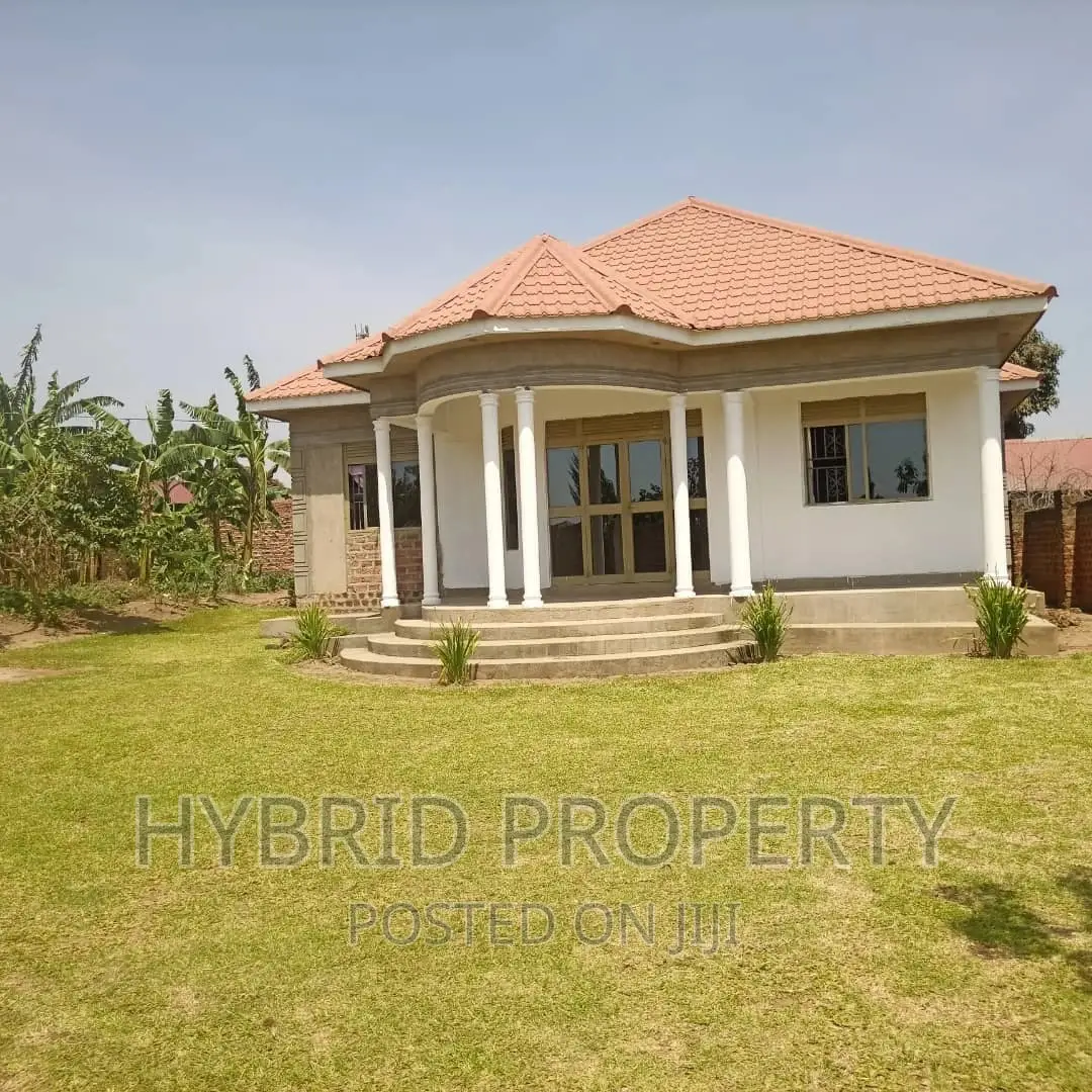 4bdrm House in Namusera~Wakiso for sale