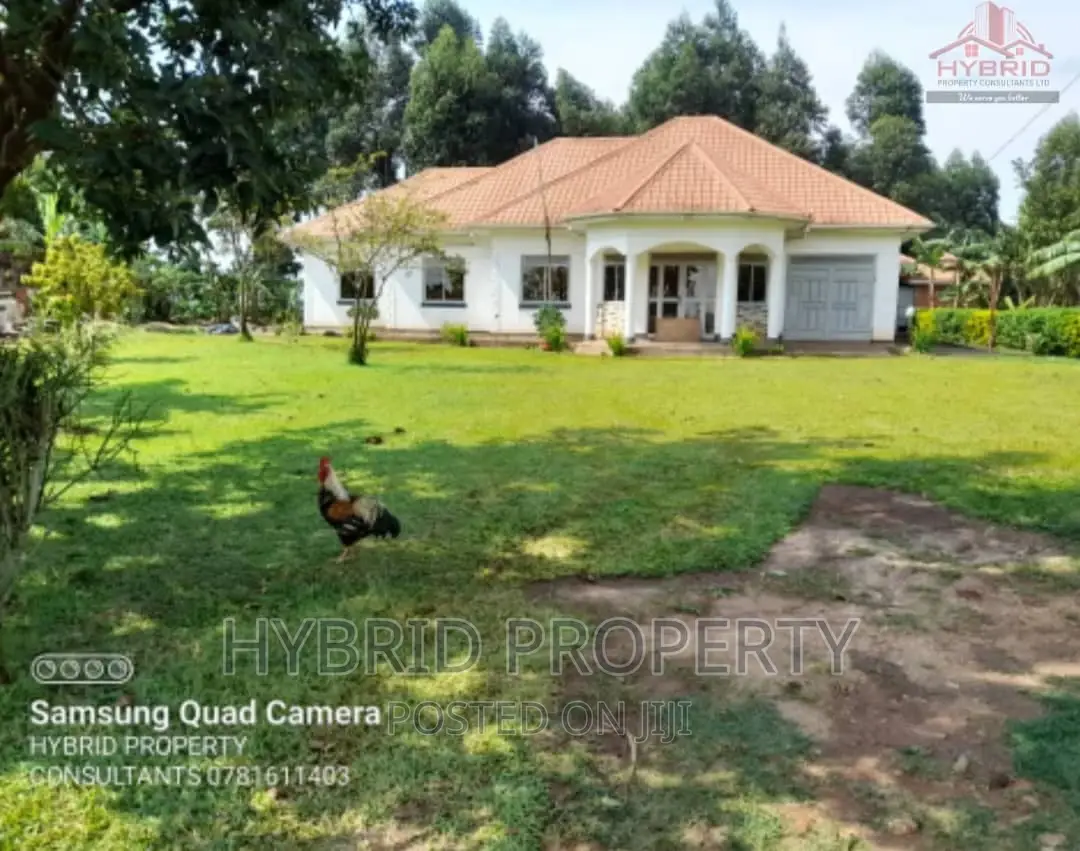 4bdrm House in Namusera~Wakiso for sale