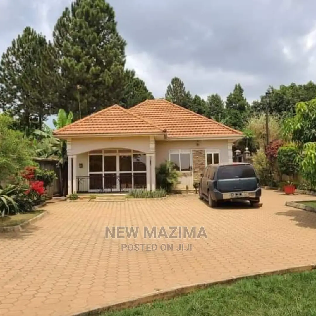 3bdrm Bungalow in Kigo, Division A for sale