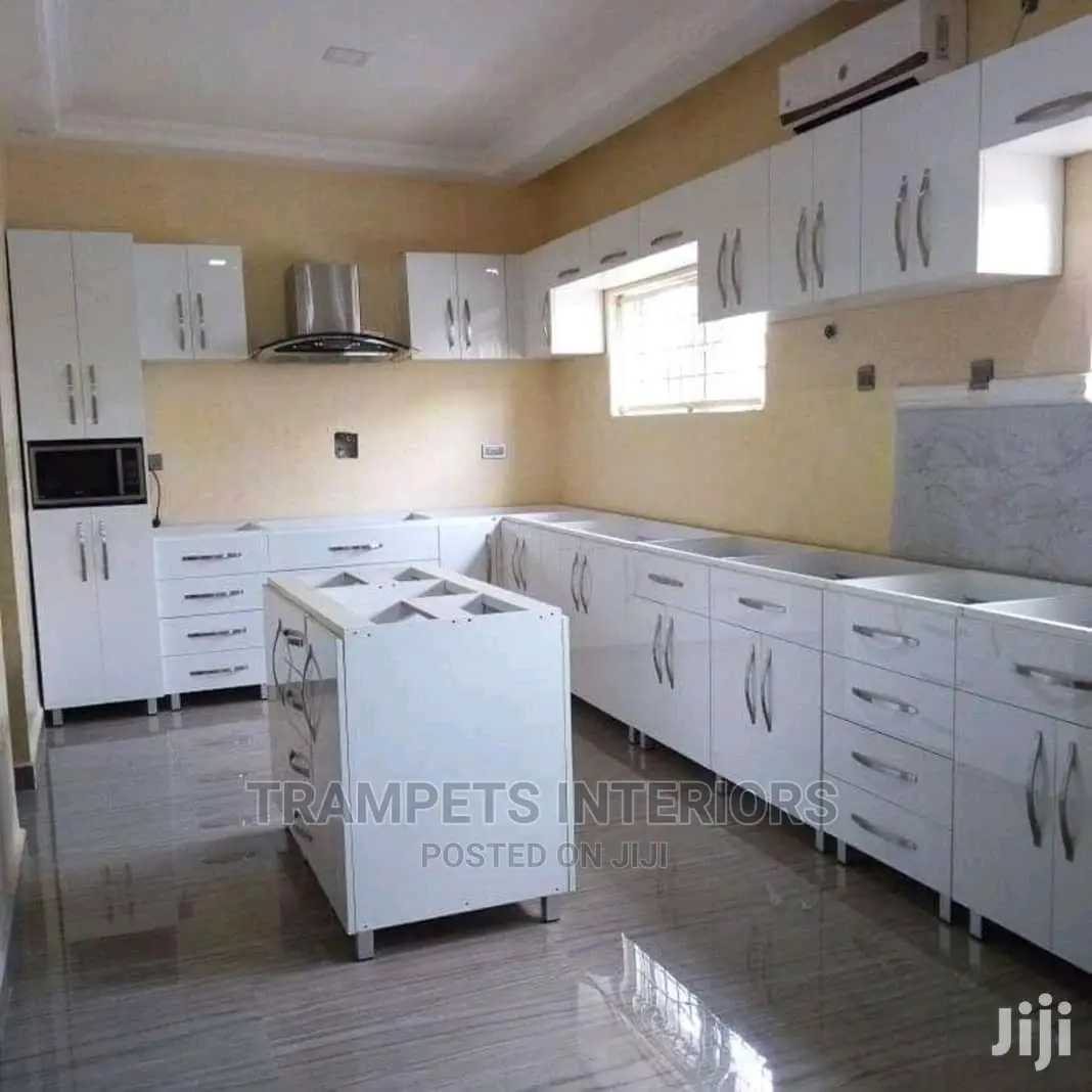 Kitchen Cabinets/ Extra White Kitchen Cabinets