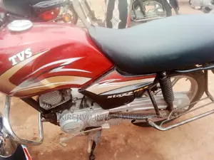 TVS HLX Plus ES 2016 Red