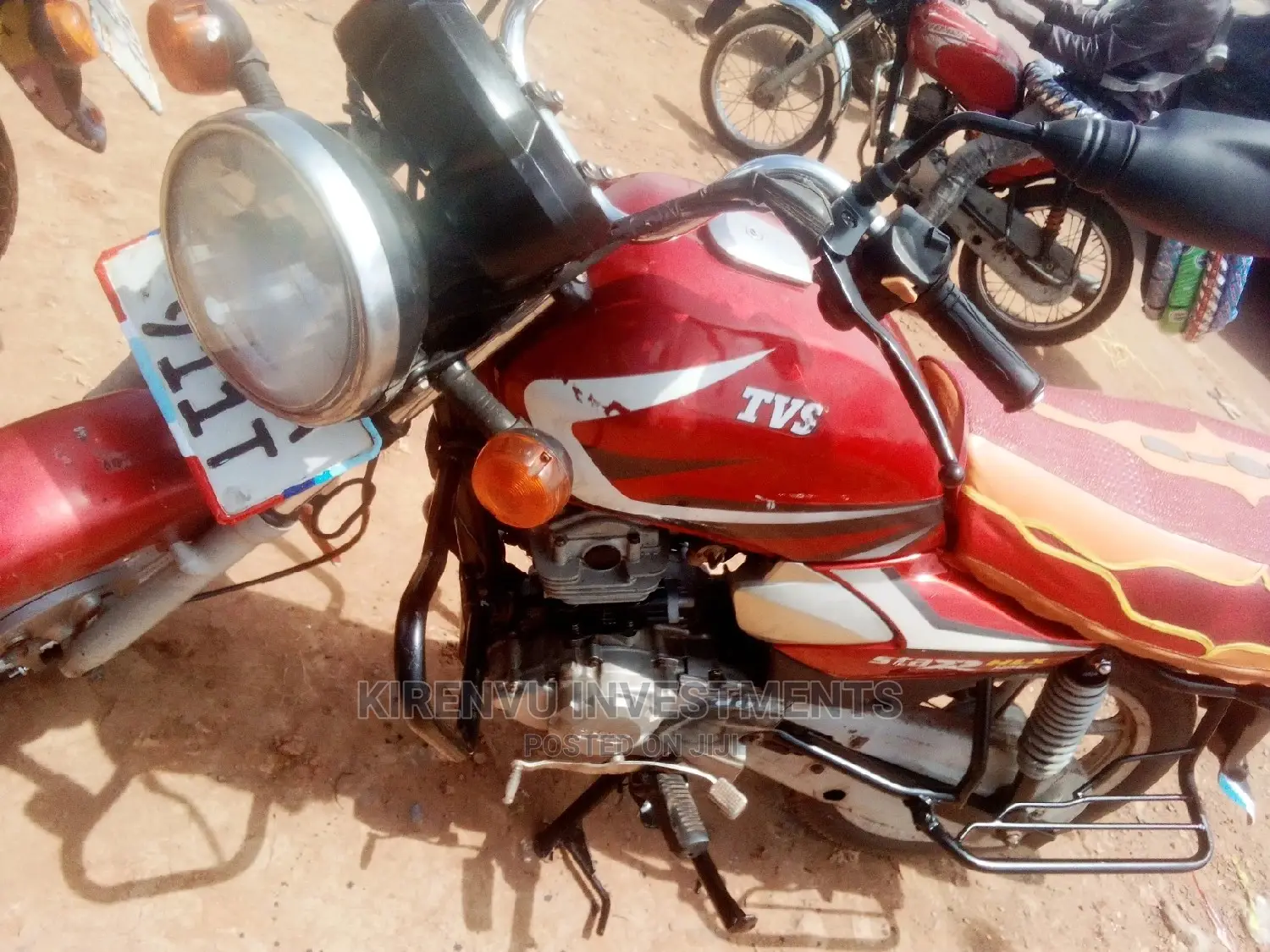 TVS HLX 125 2020 Red