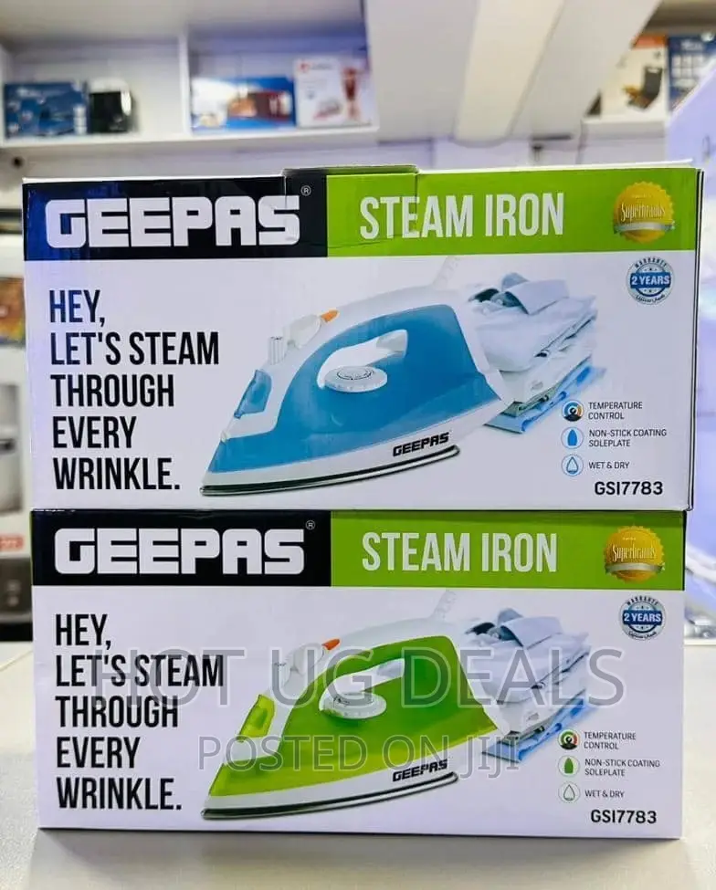 Geepas Steam Iron - Multicolour