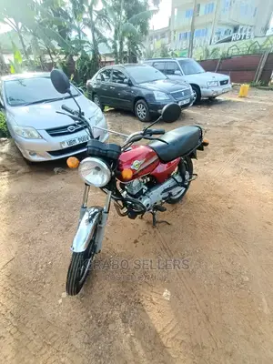 New TVS HLX 125 2023 Red