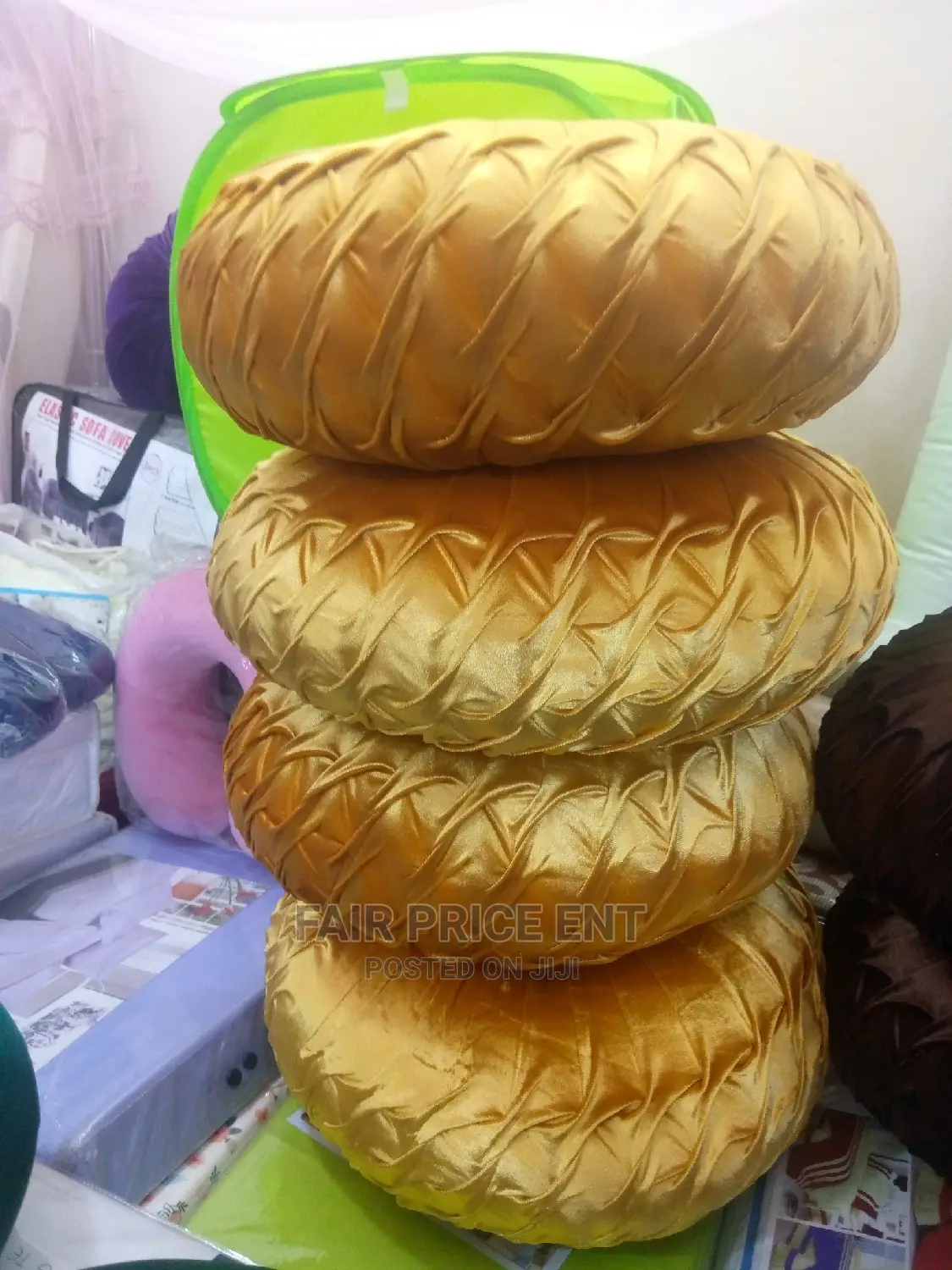Decorations Cushions Large( Cream)