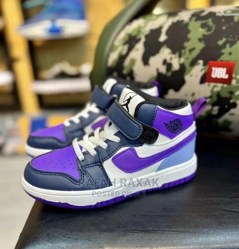 Classic Kids Fashion Sneakers