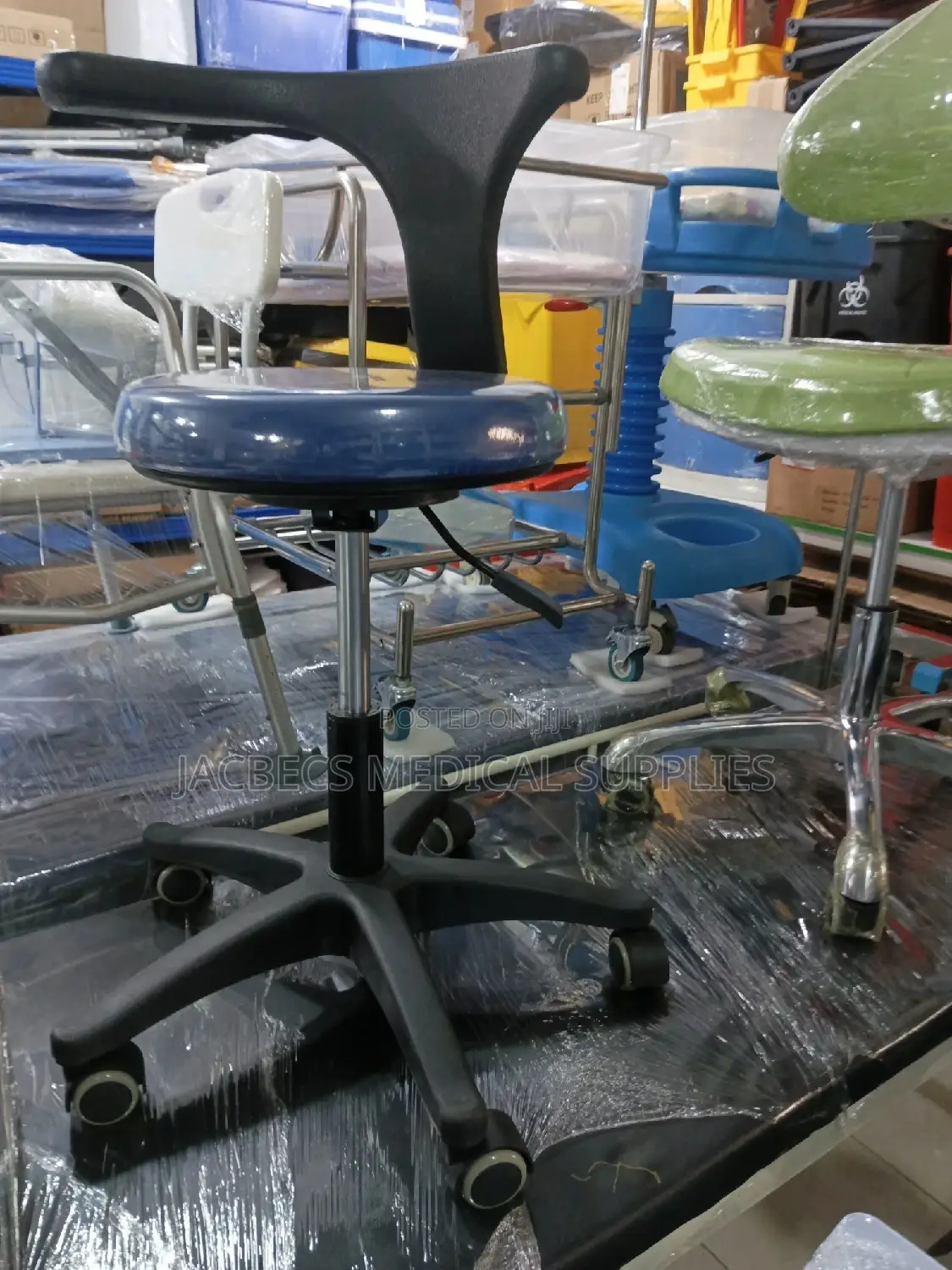 Lab Stool With Backrest