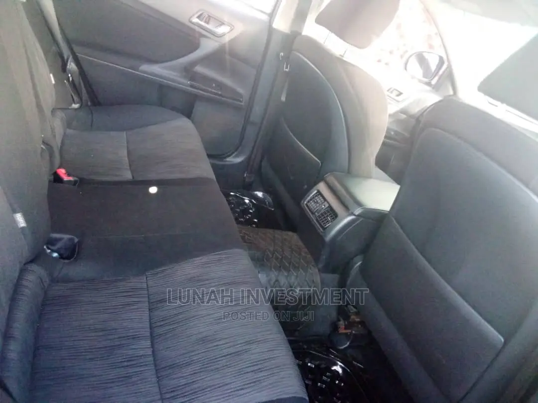 Toyota Mark X 2010 Silver