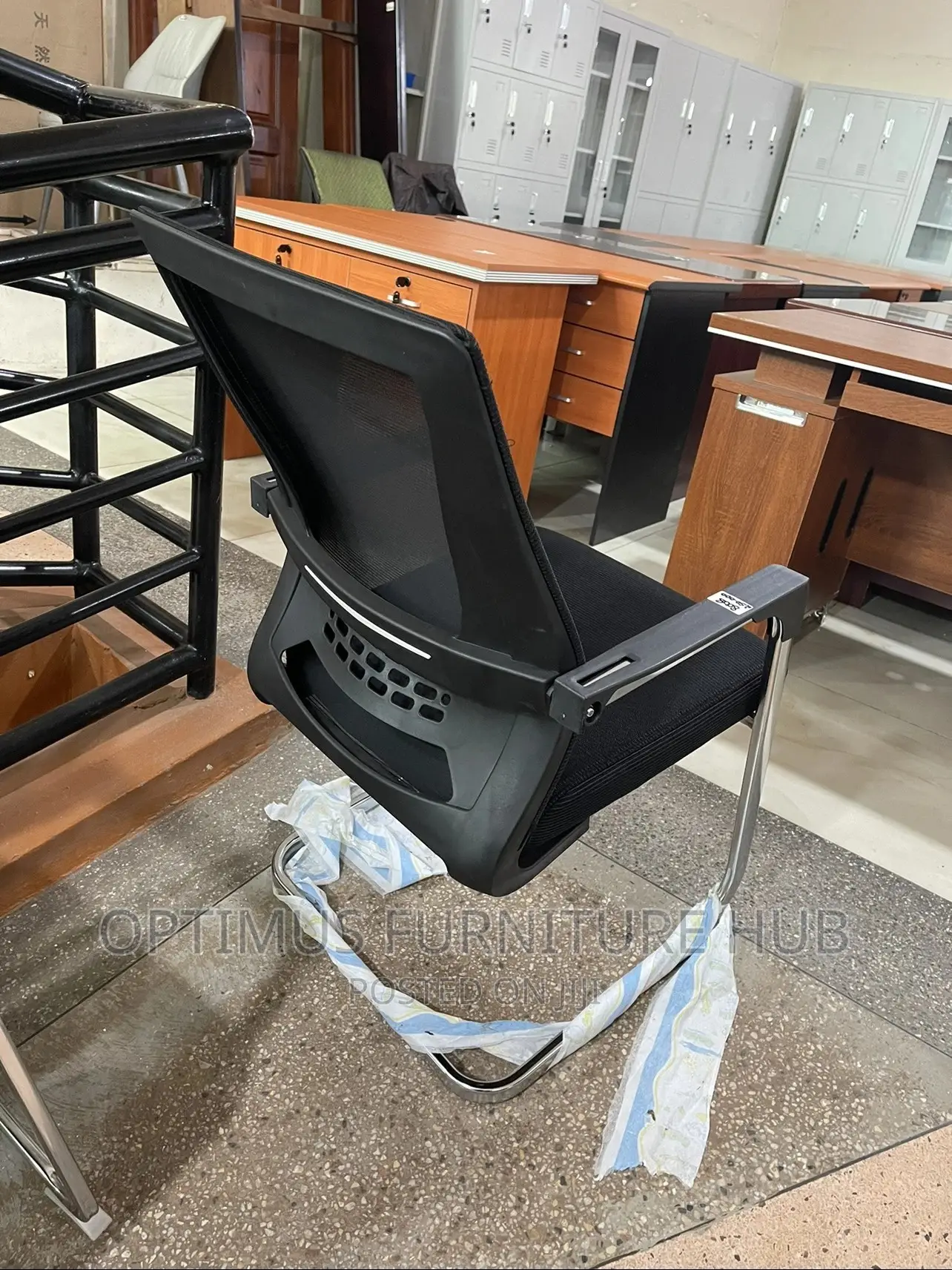 Visitor Chair (Hollow Back)