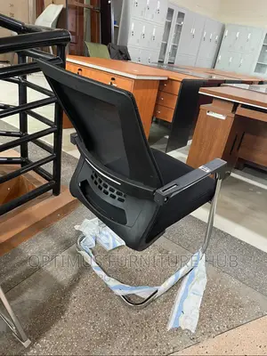 Visitor Chair (Hollow Back)