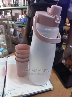 Bottle With 4 Glasses (2litre Bottle)