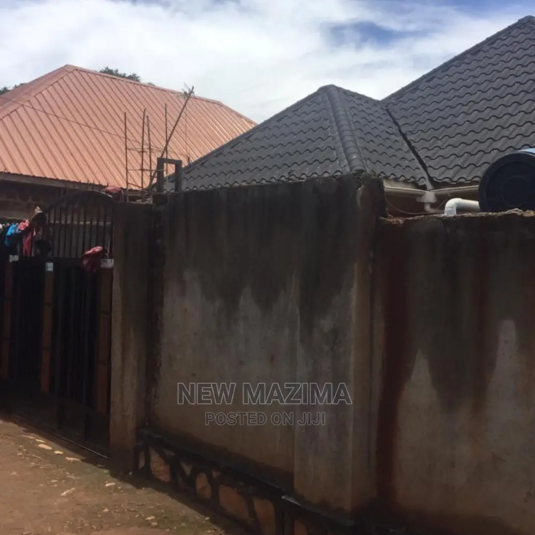 3bdrm Bungalow in Munyonyo Heights, Division a for Sale