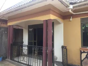 3bdrm Bungalow in Munyonyo Heights, Division a for Sale