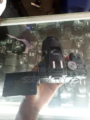 Nikon D5300 Professional Video Camera.