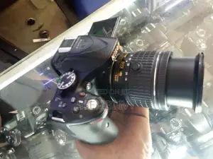 Nikon D5200 Professional Video Camera.