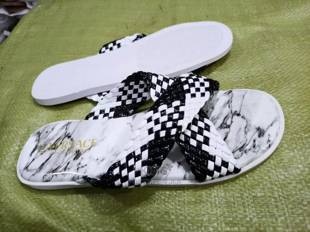 Apply Sandals