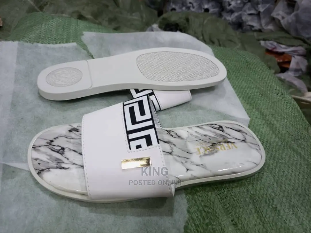 Biasing Sandals