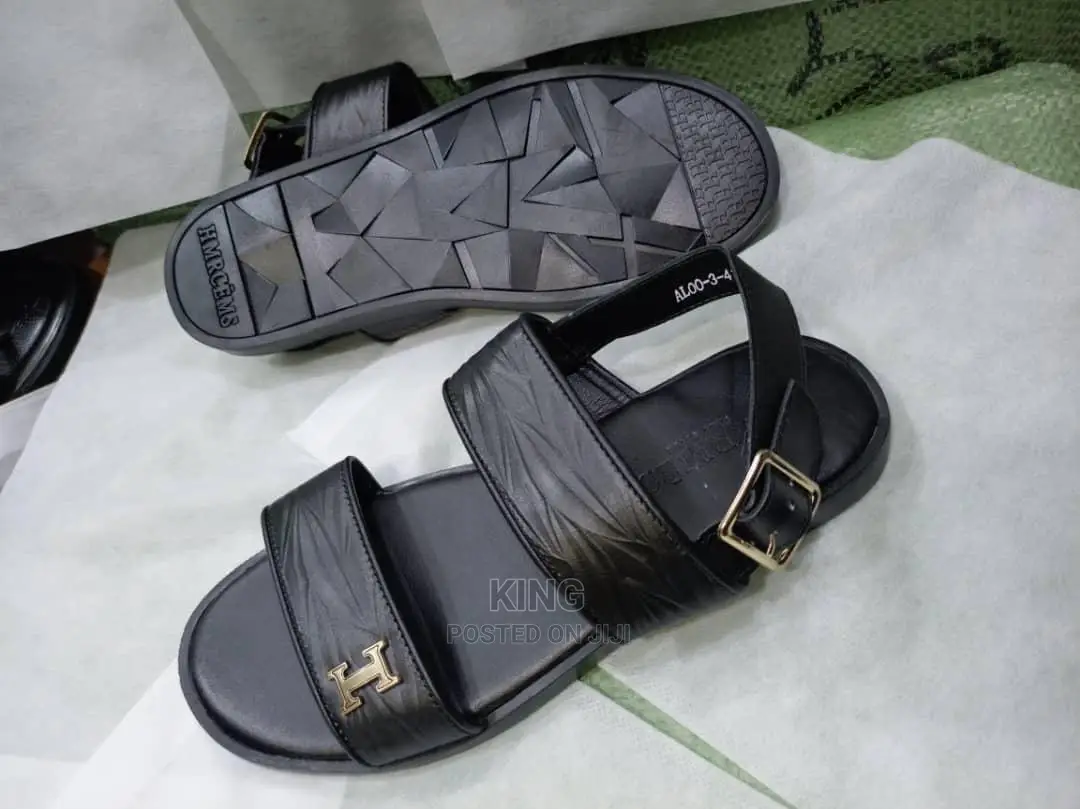 Biasing Sandals