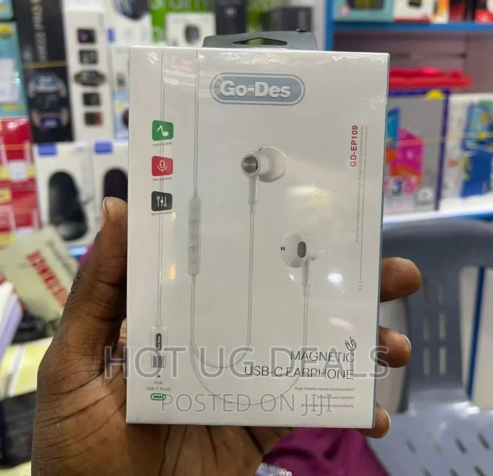 USB-C Magnetic Wired in Ear Headphones- Play