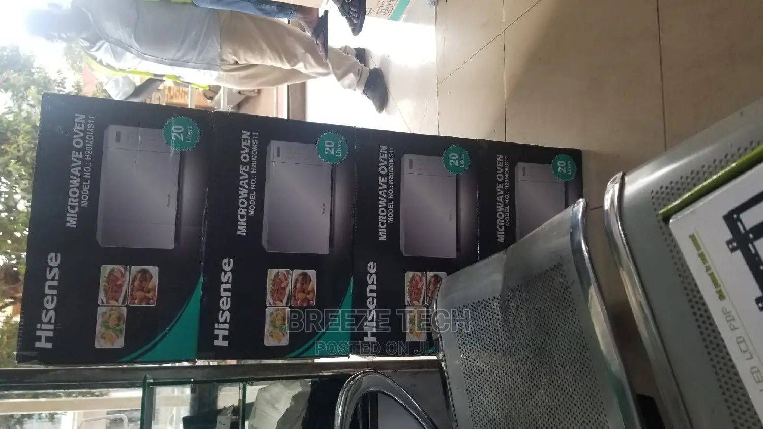20 Ltrs Hisense Microwave