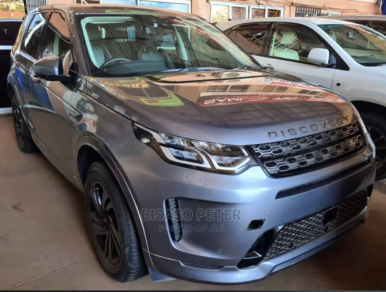 Land Rover Discovery HSE 4x4 2019 Gray