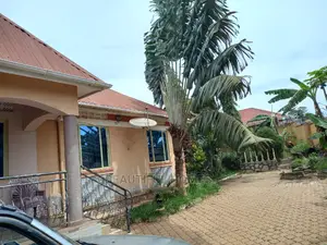 Furnished 4bdrm Bungalow in Kira for Sale