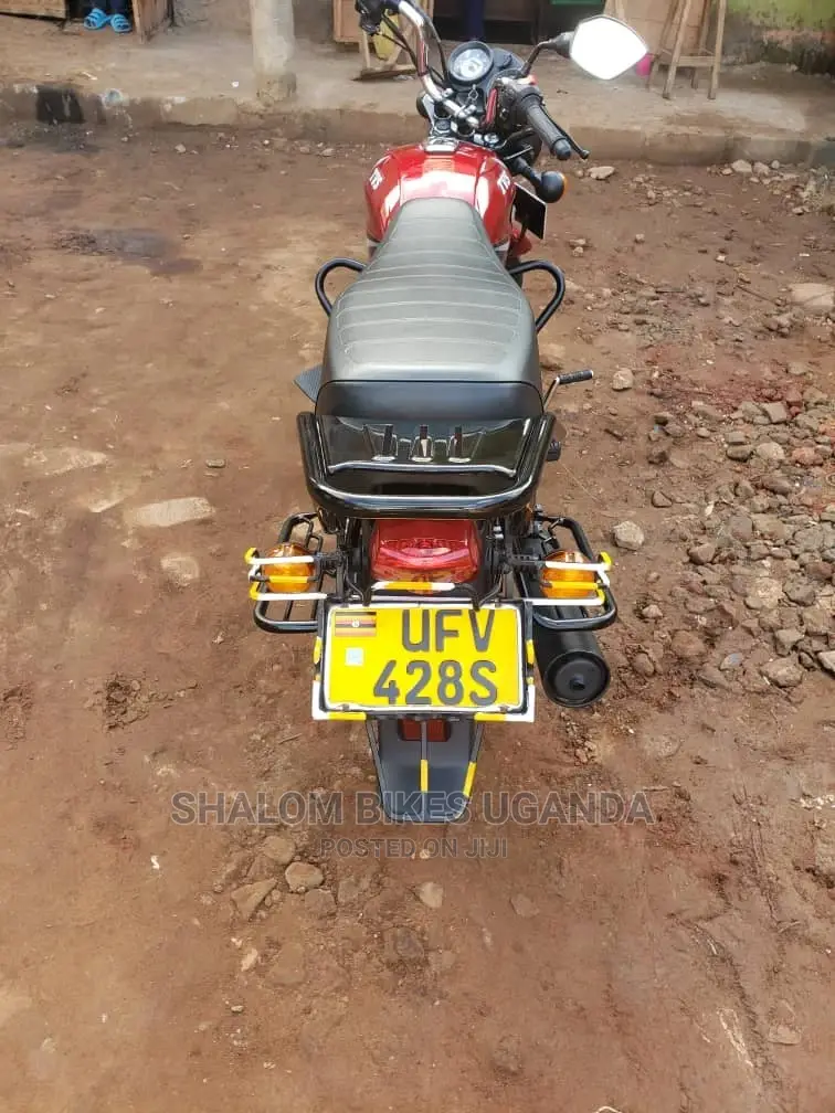 Hyosung 125/250 2023 Yellow
