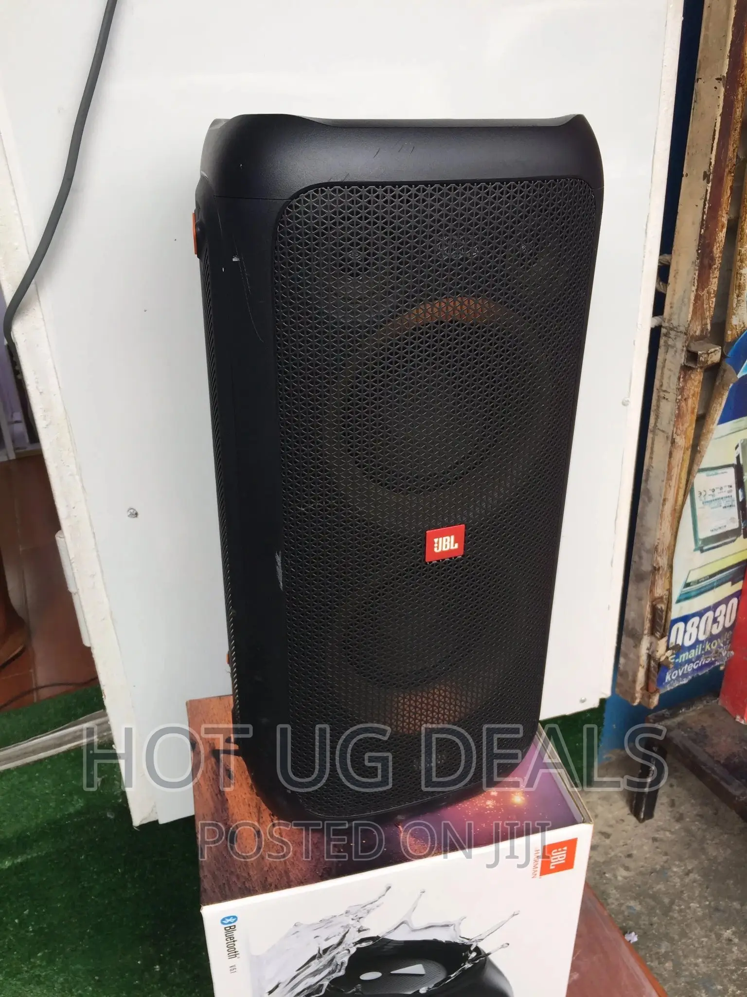 JBL Partybox 100 – High Power Portable Bluetooth Speaker